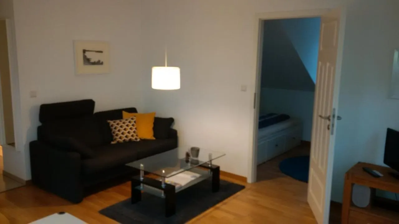 Stilvolle Ferienwohnung Am Grossen Garten Dresden Apartment