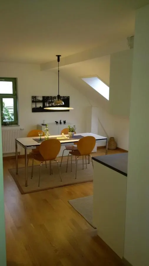 Apartment Stilvolle Ferienwohnung Am Grossen Garten Dresden Germany