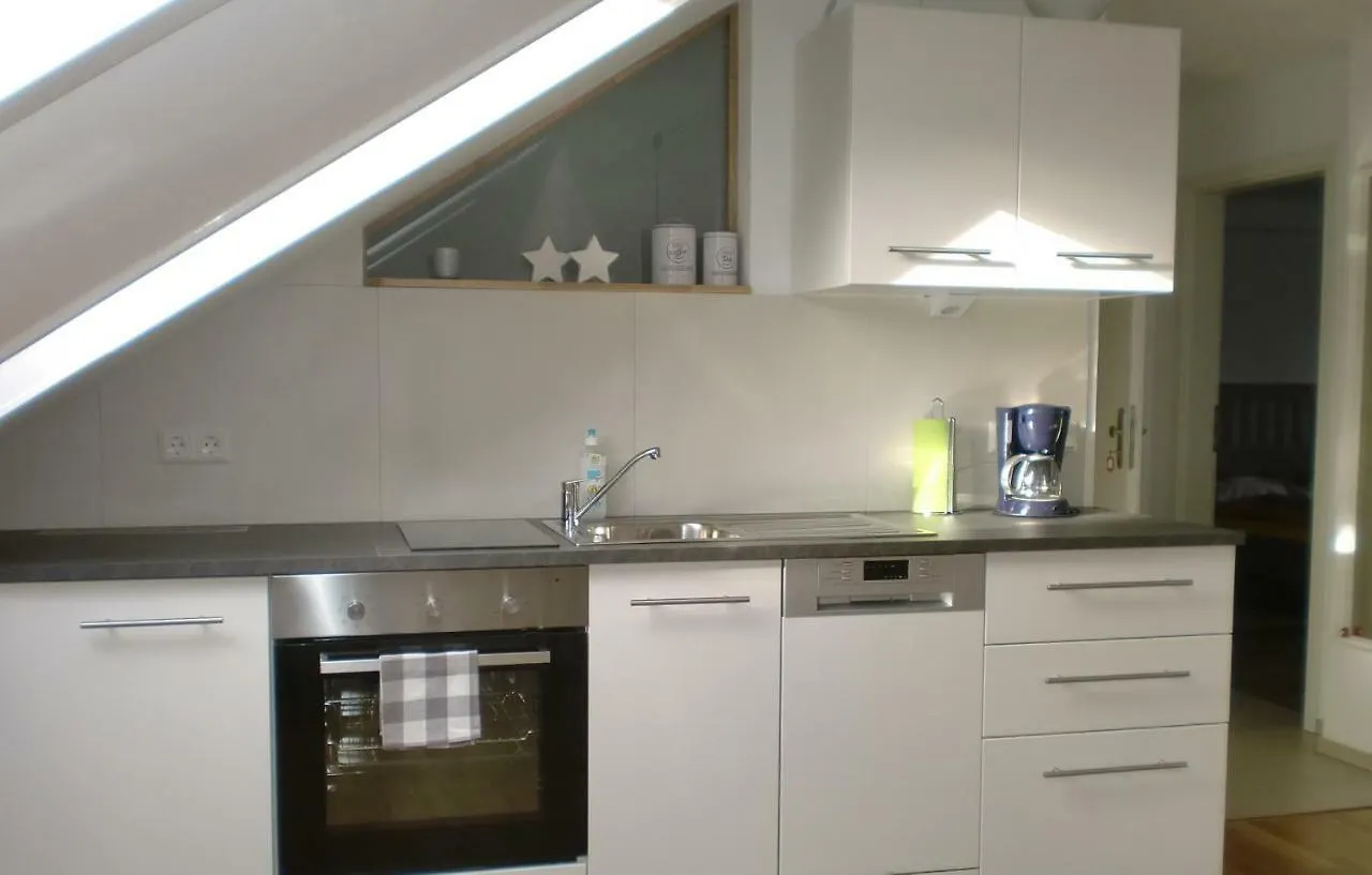 Stilvolle Ferienwohnung Am Grossen Garten Dresden Apartment